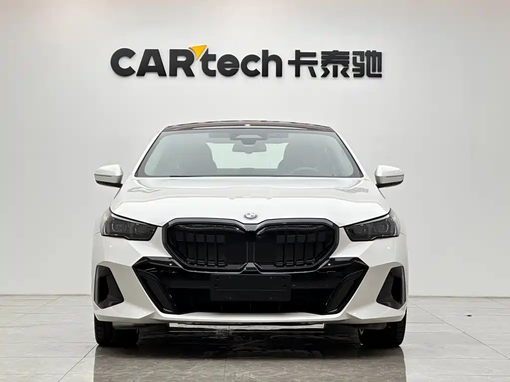 BMW 5 Series 2026 2026 530Li Exclusive M Sport Package