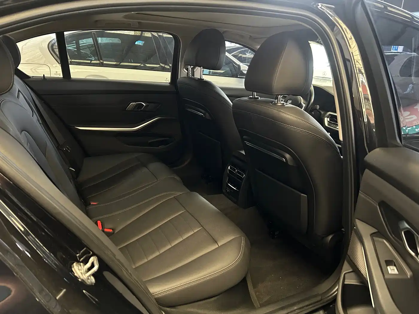 BMW 3 Series 2020 325Li M Sport Package фото 10