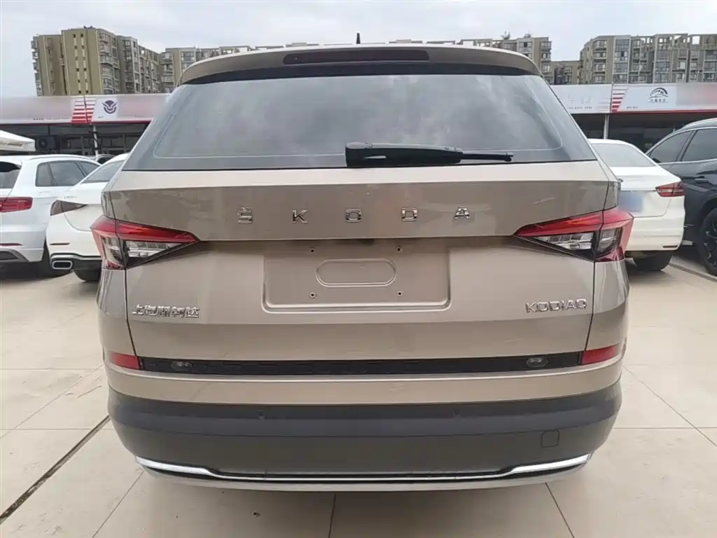 Škoda Kodiaq 2019 Facelift TSI330 7-Seater 2WD Luxury Premium Edition China VI фото 6
