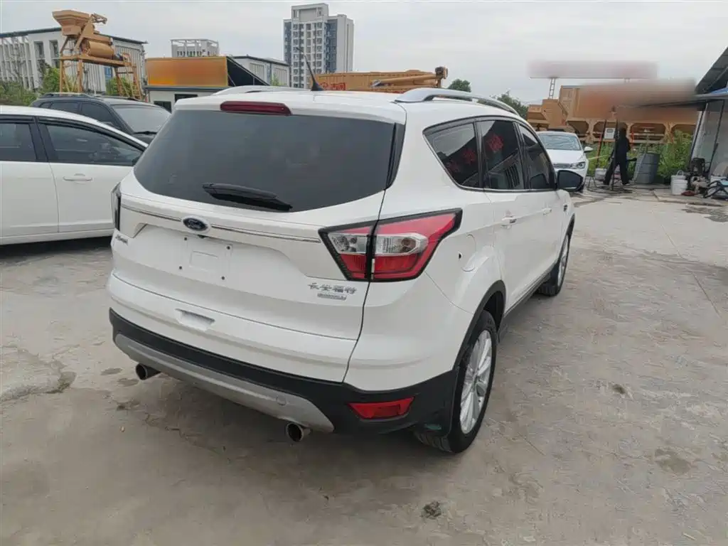 Photo 7 - Ford Kuga