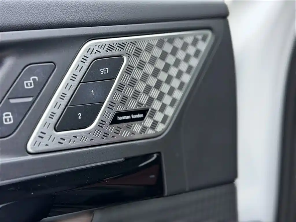 BMW X1 2023 sDrive25Li X Design Package фото 14