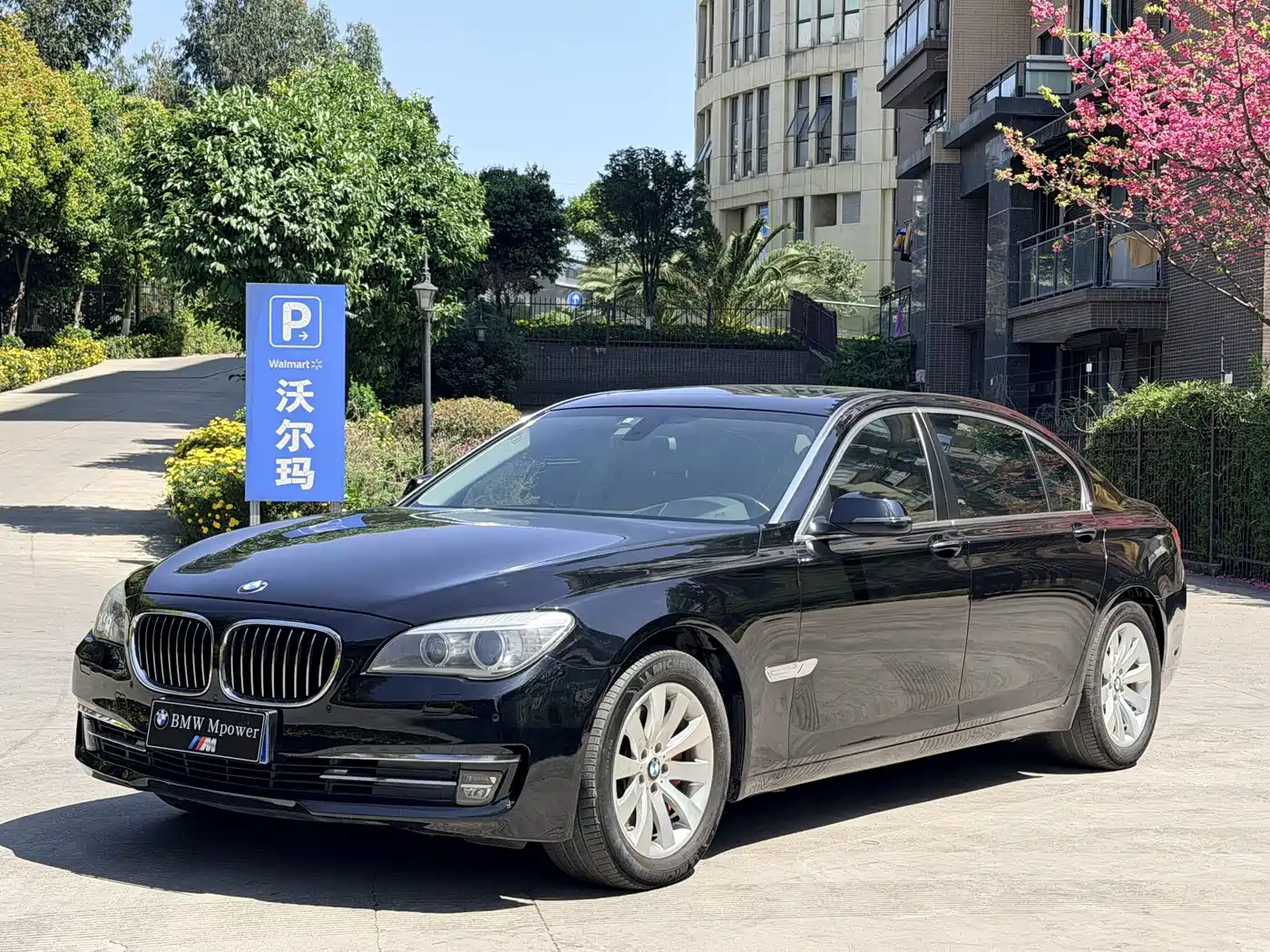 BMW 7 Series 2013 Model 740Li Leading