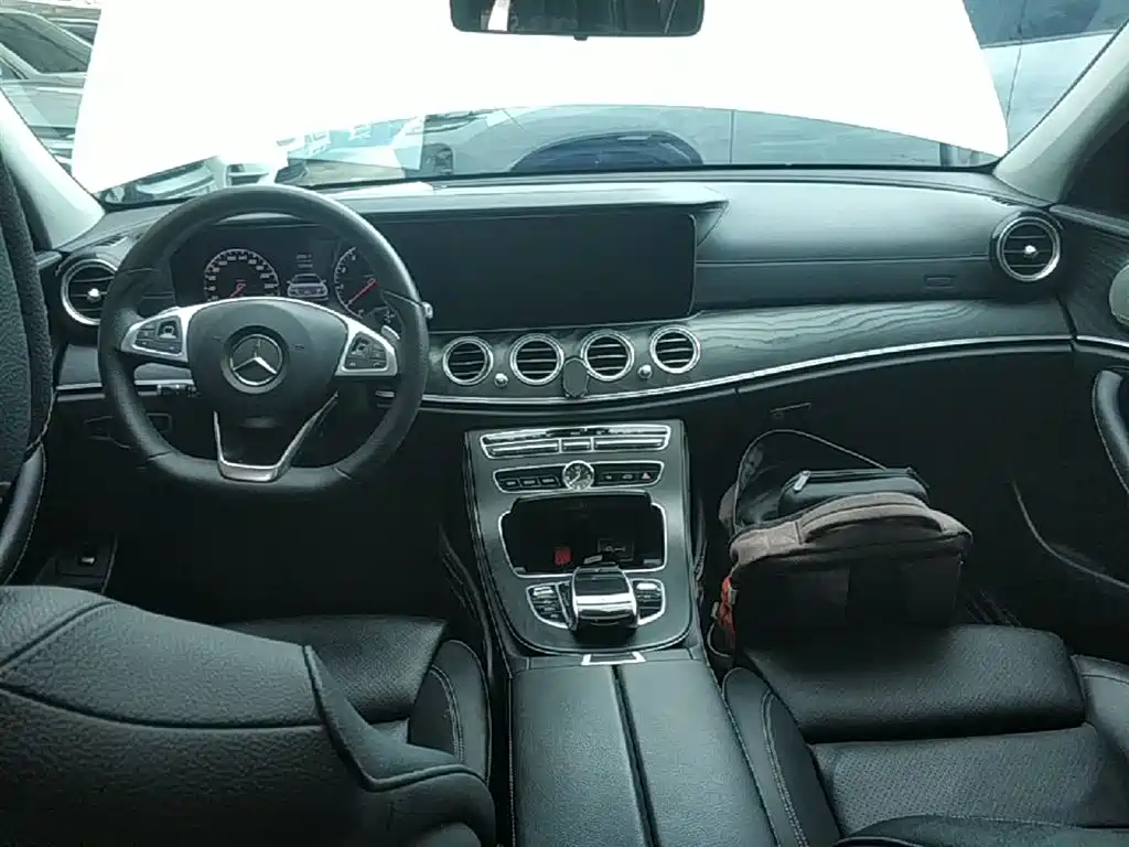 Mercedes-Benz E-Class 2018 Facelift E 200 L Sport фото 10