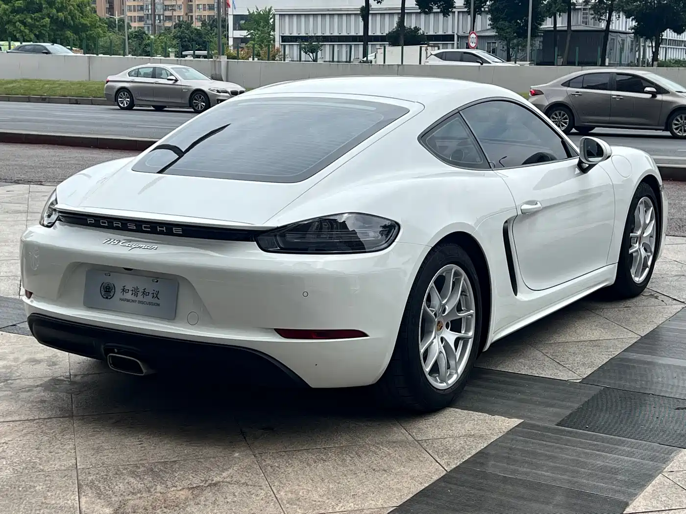 Porsche 718 2022 Cayman 2.0T фото 4