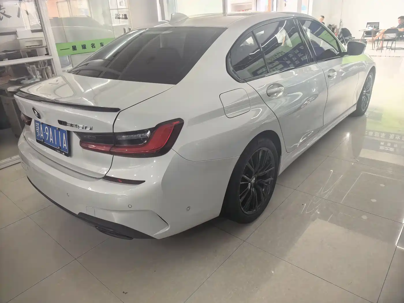 BMW 3 Series 2021 Facelift 325i M Sport Shadow Edition фото 9