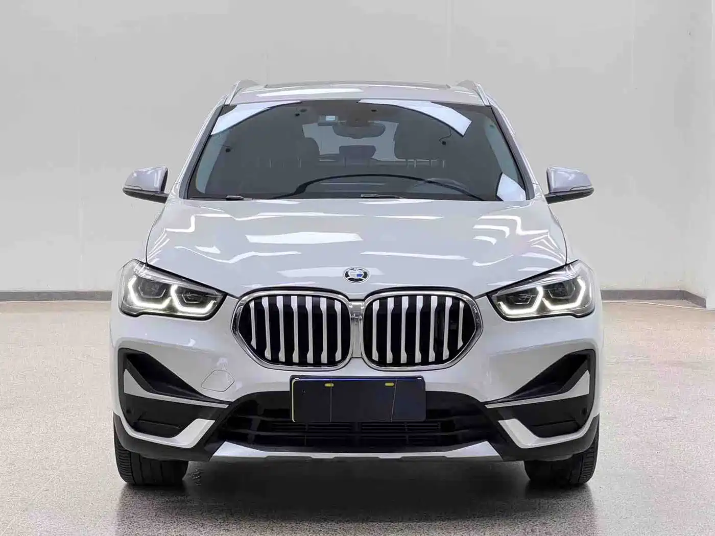 BMW X1 2022 sDrive20Li Premium фото 2