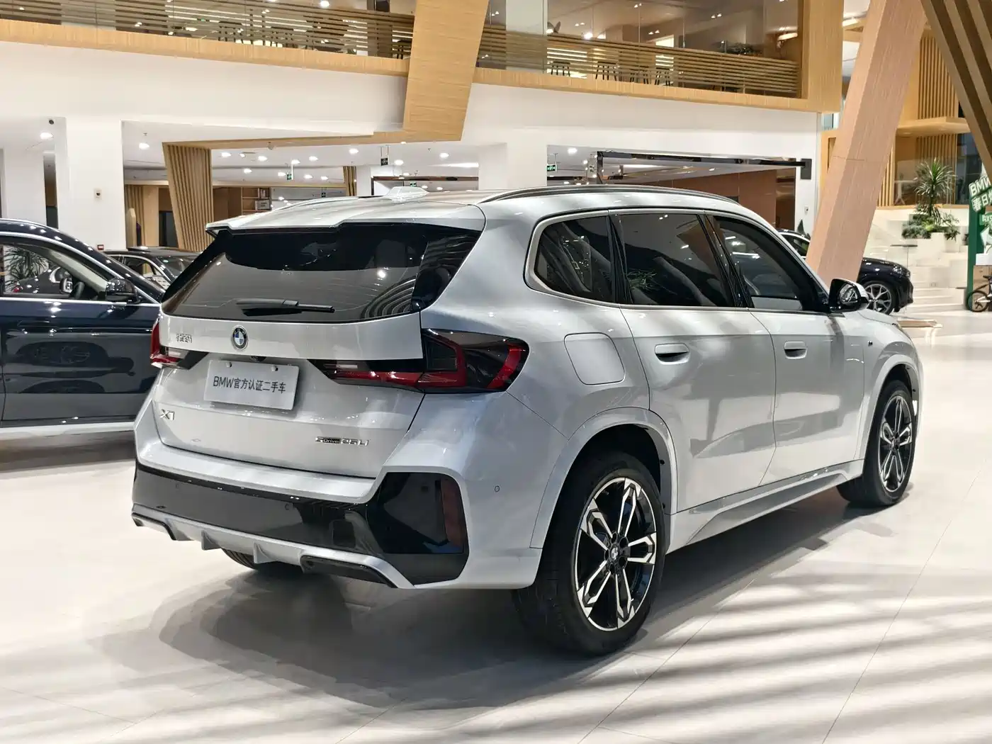 BMW X1 2023 sDrive25Li M Sport Package фото 6