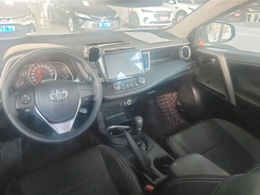 Toyota RAV4 Rongfang 2019 2.0L CVT 2WD Pioneer Version China V фото 12