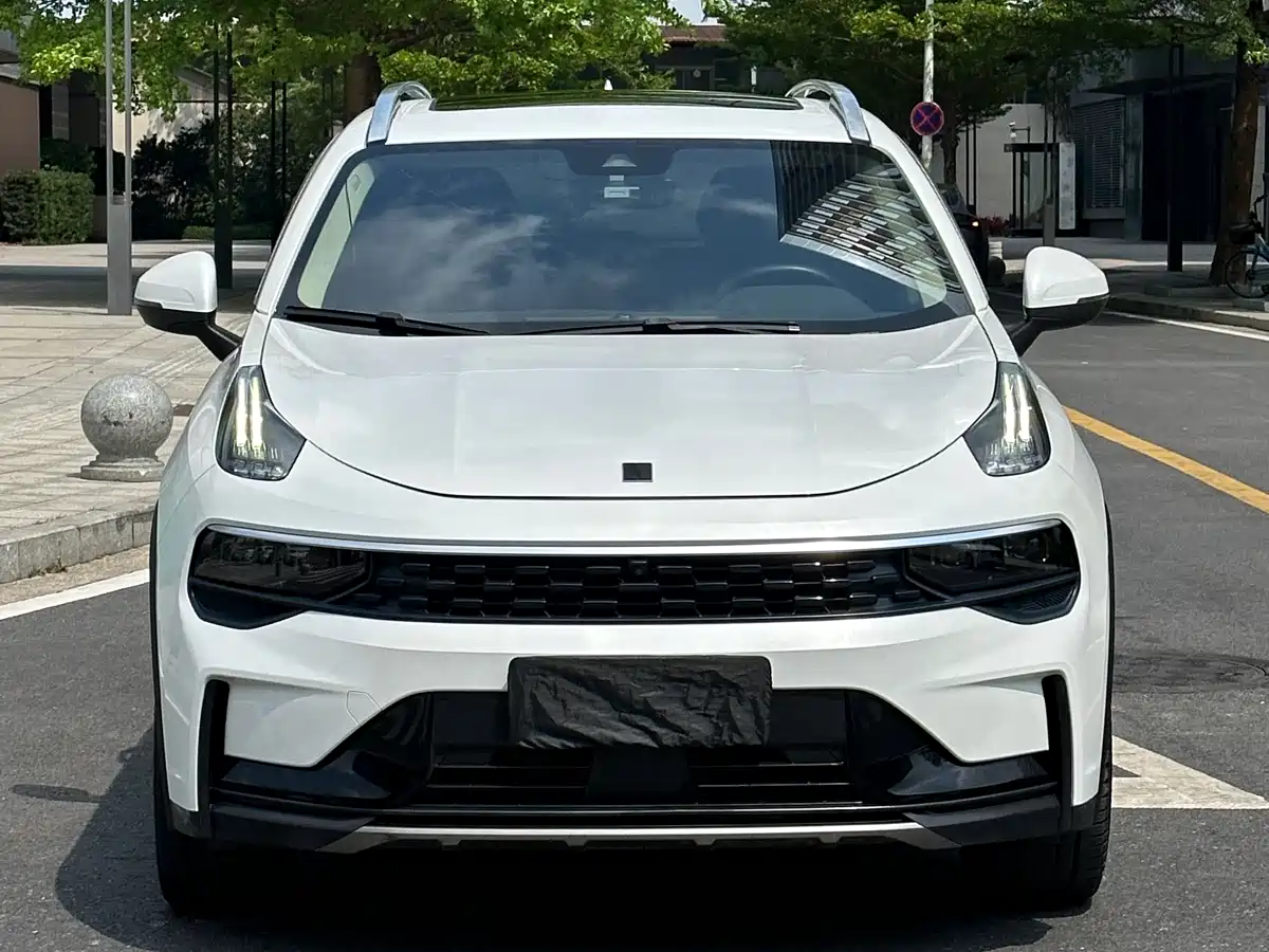 Lynk & Co 01 2021 2.0TD 2WD Pro фото 2