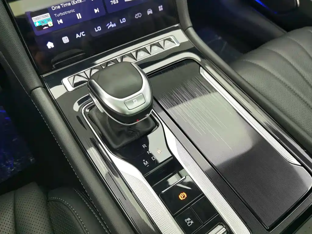 Hongqi H5, миниатюра 13