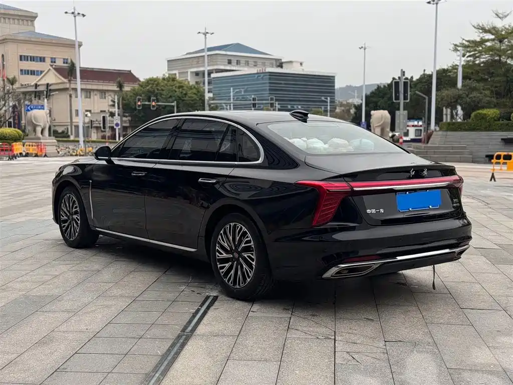 Hongqi H5 2024 2.0T Automatic Smart Connect Flag Enjoy Edition фото 6