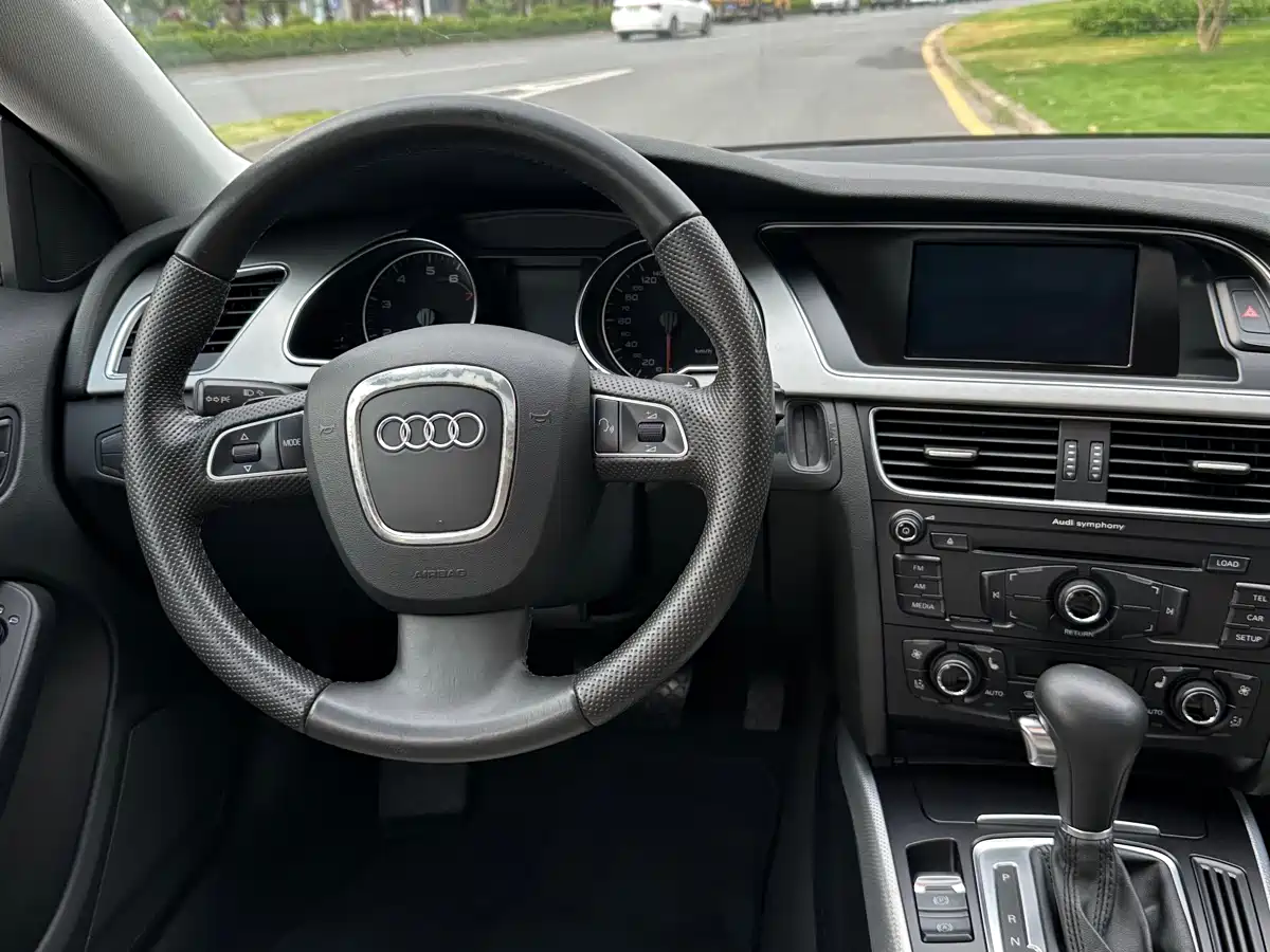 Audi A5 (Import) 2010 2.0TFSI Sportback Comfort фото 14
