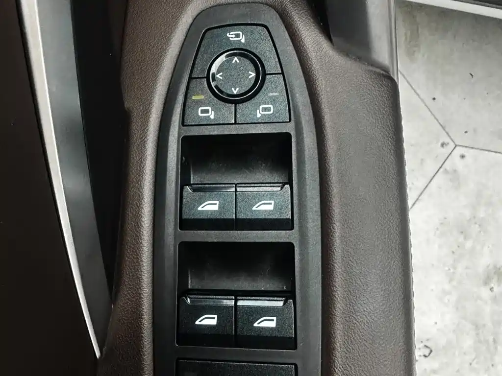 BMW X1 2023 sDrive20Li X Design Package фото 16