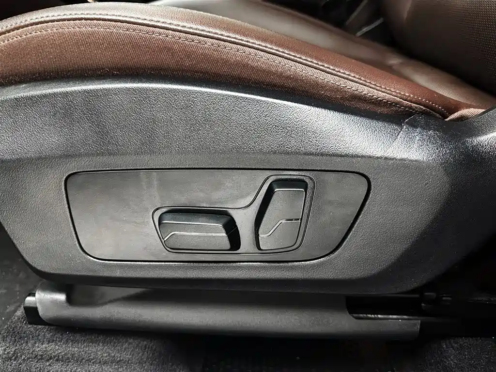 BMW X1 2023 sDrive20Li X Design Package фото 20