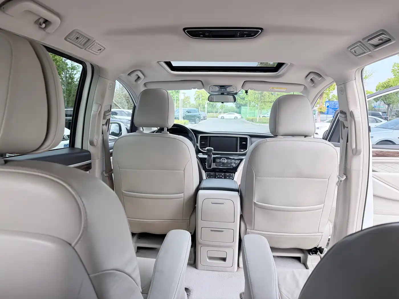 GAC Trumpchi Trumpchi M8 2018 320T Exclusive Edition фото 7