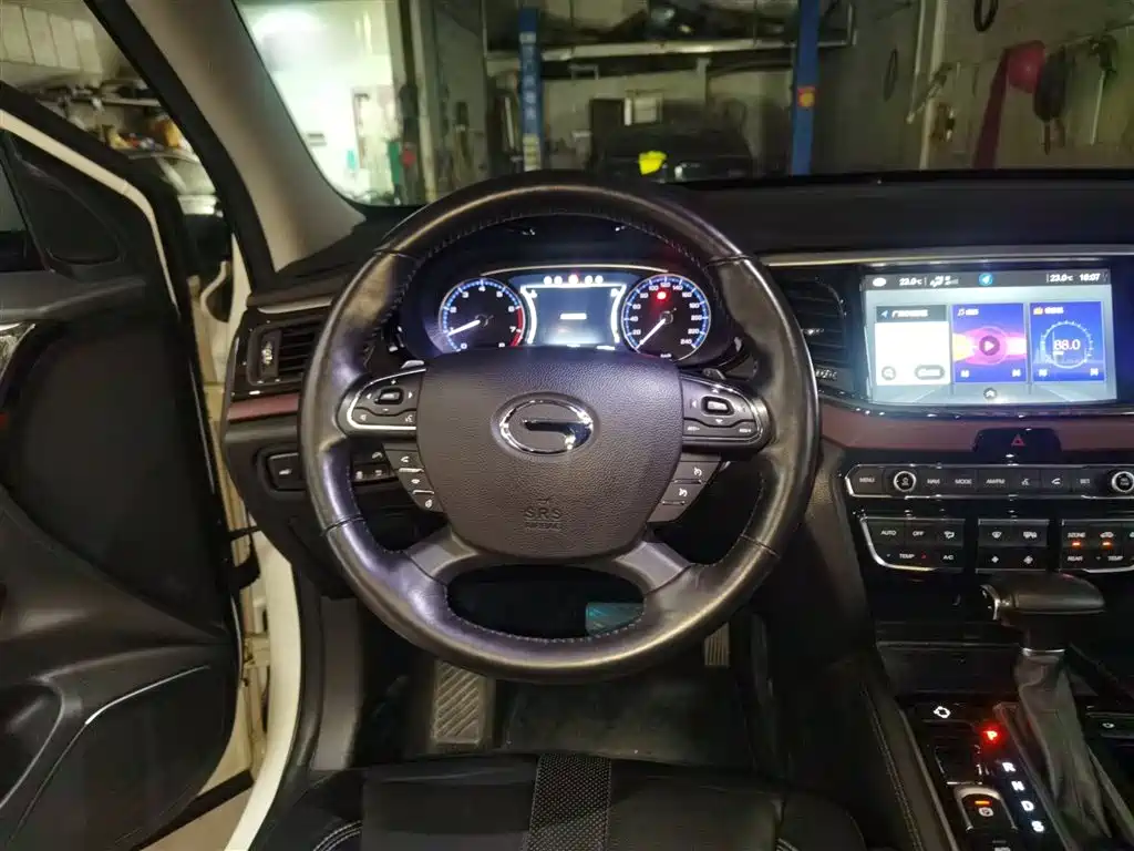 GAC Trumpchi Trumpchi GS8 2017 320T 2WD Luxury Smart Connect (7-seater) фото 11