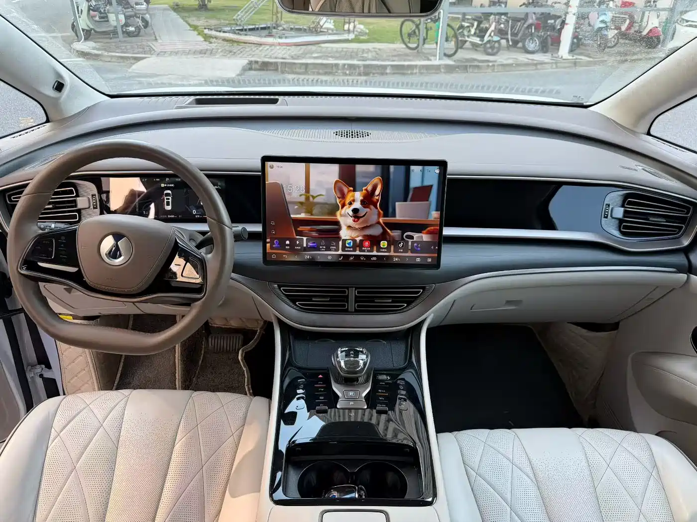 Denza D9 2022 DM-i 970 AWD Flagship фото 8