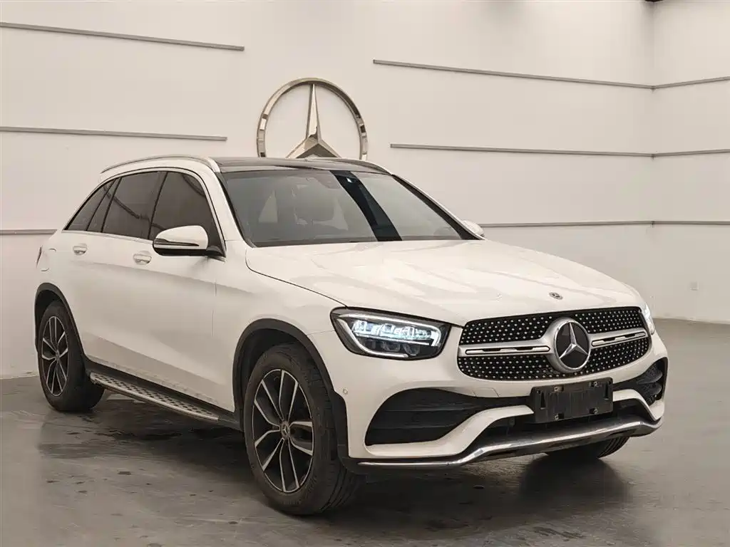 MERCEDES-BENZ GLC