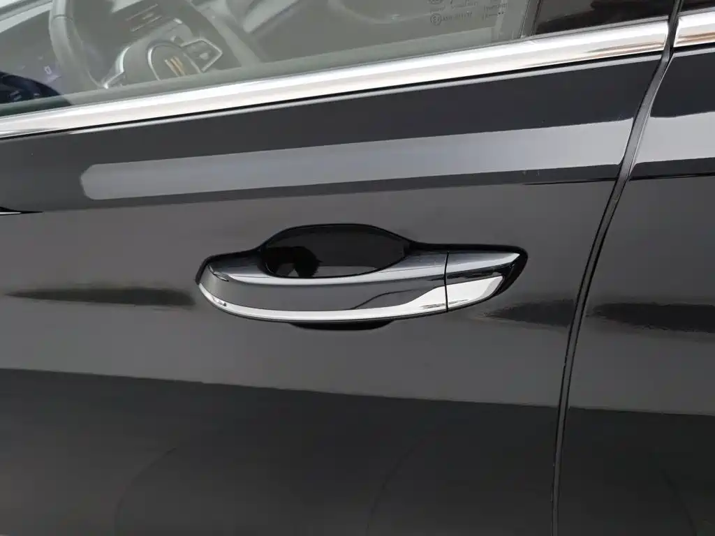 Hongqi H5, миниатюра 18