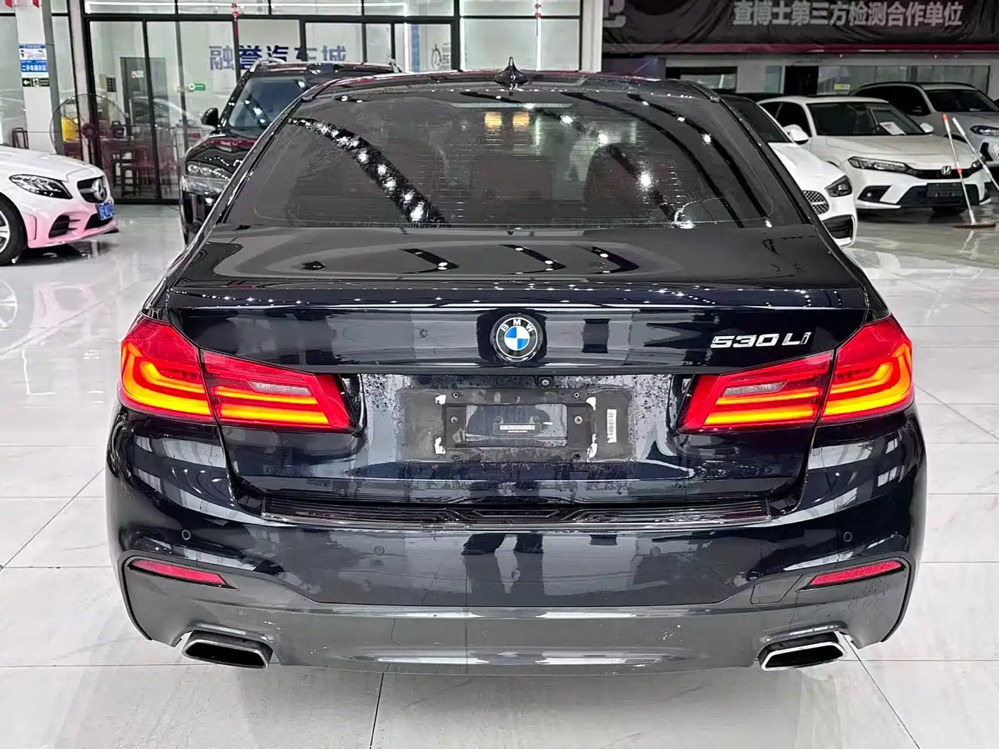 Фото 8 - BMW 5 Series