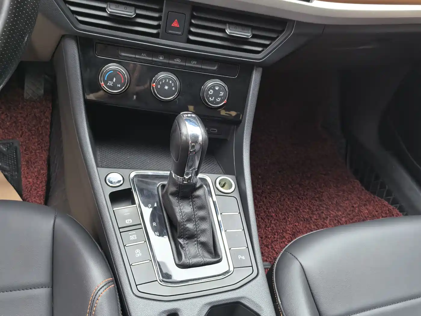 Volkswagen Bora 2023 200TSI DSG Smart Edition фото 12