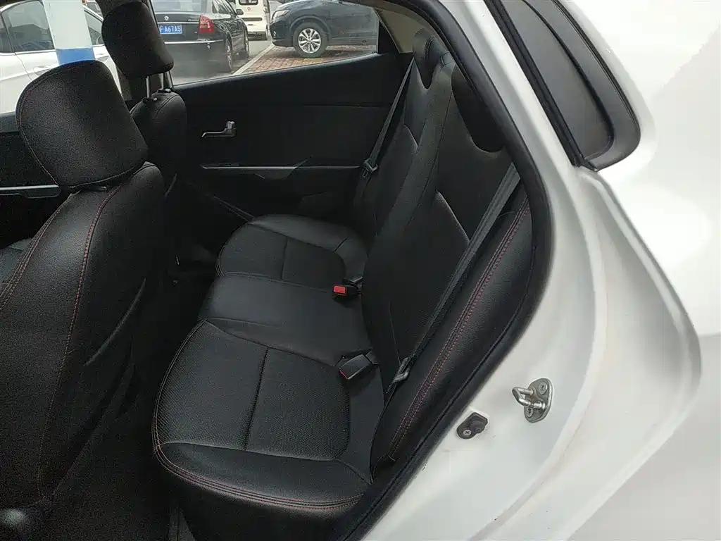 Kia K2 2015 Sedan 1.4L MT GLS фото 17