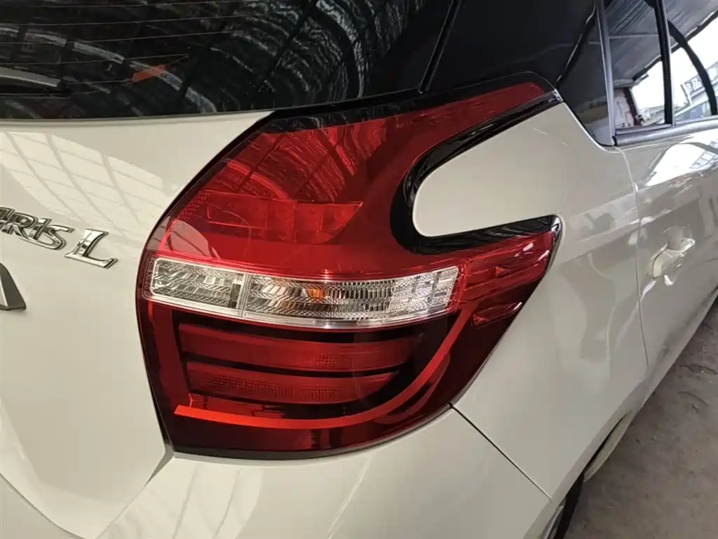 Toyota YARiS L Zhi Xuan 2019 1.5E CVT MeiDong Edition China VI фото 8