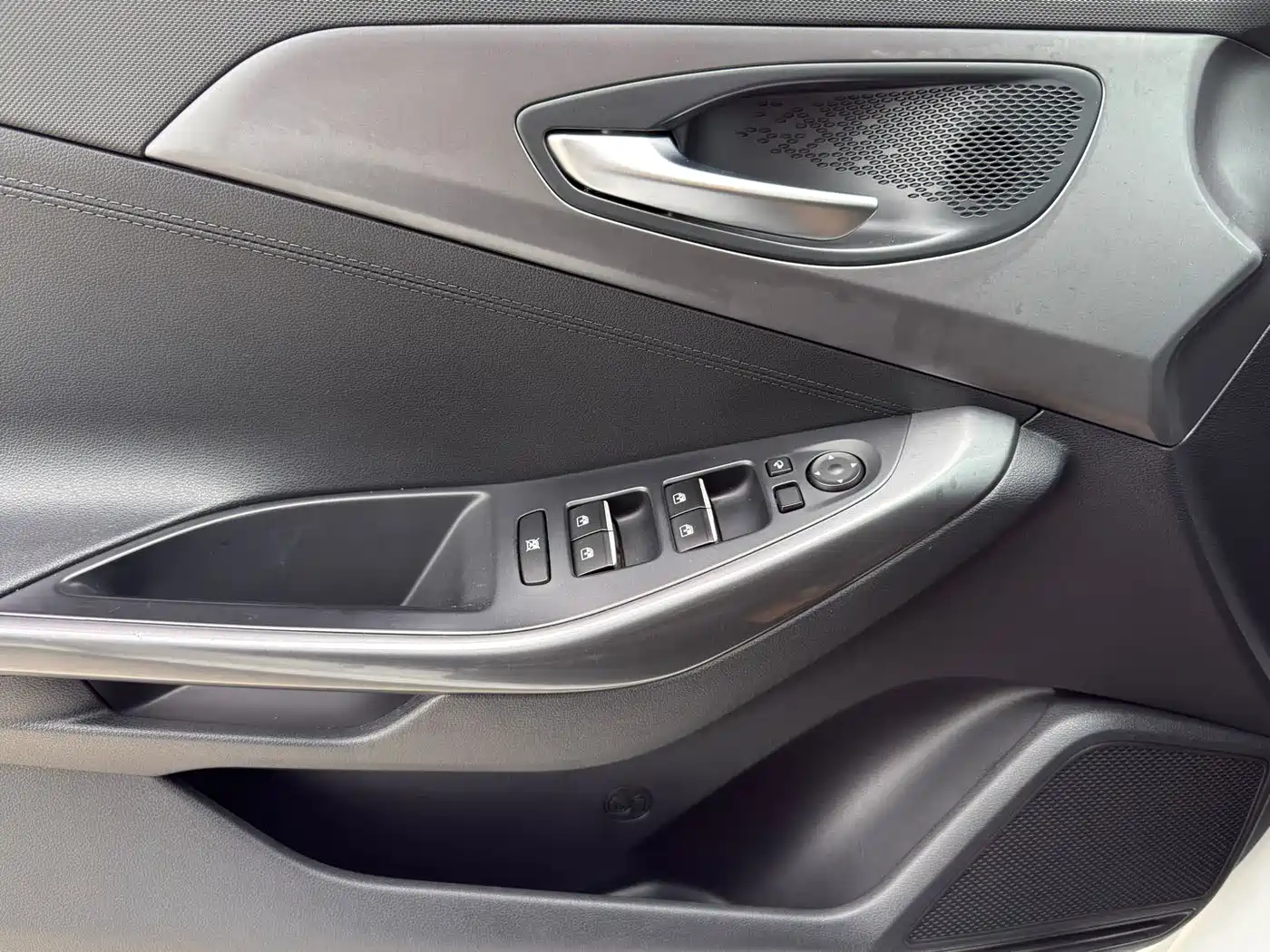 Hyundai Fista 2021 280TGDi DLX Luxury Edition фото 11