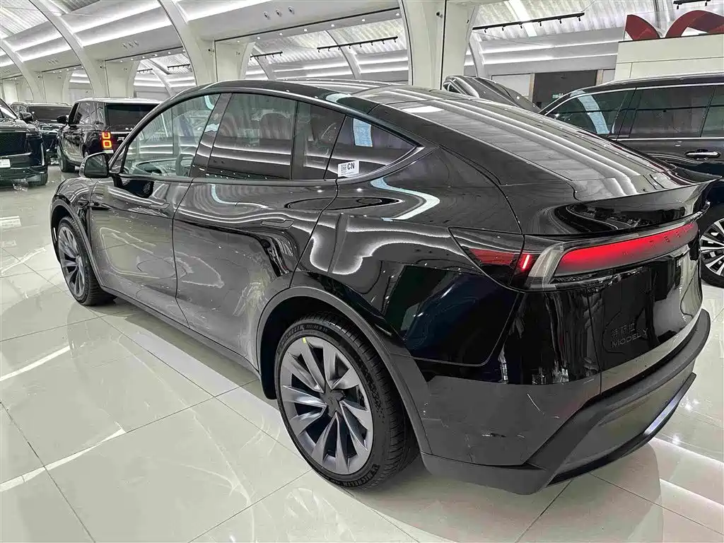Tesla Model Y 2026 2026 Rear-Wheel Drive
