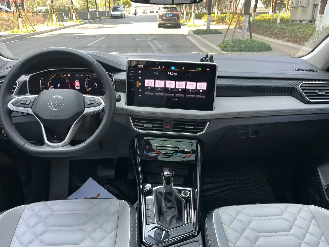 Volkswagen Tayron 2023 330TSI 2WD Luxury Plus Advanced Edition фото 8
