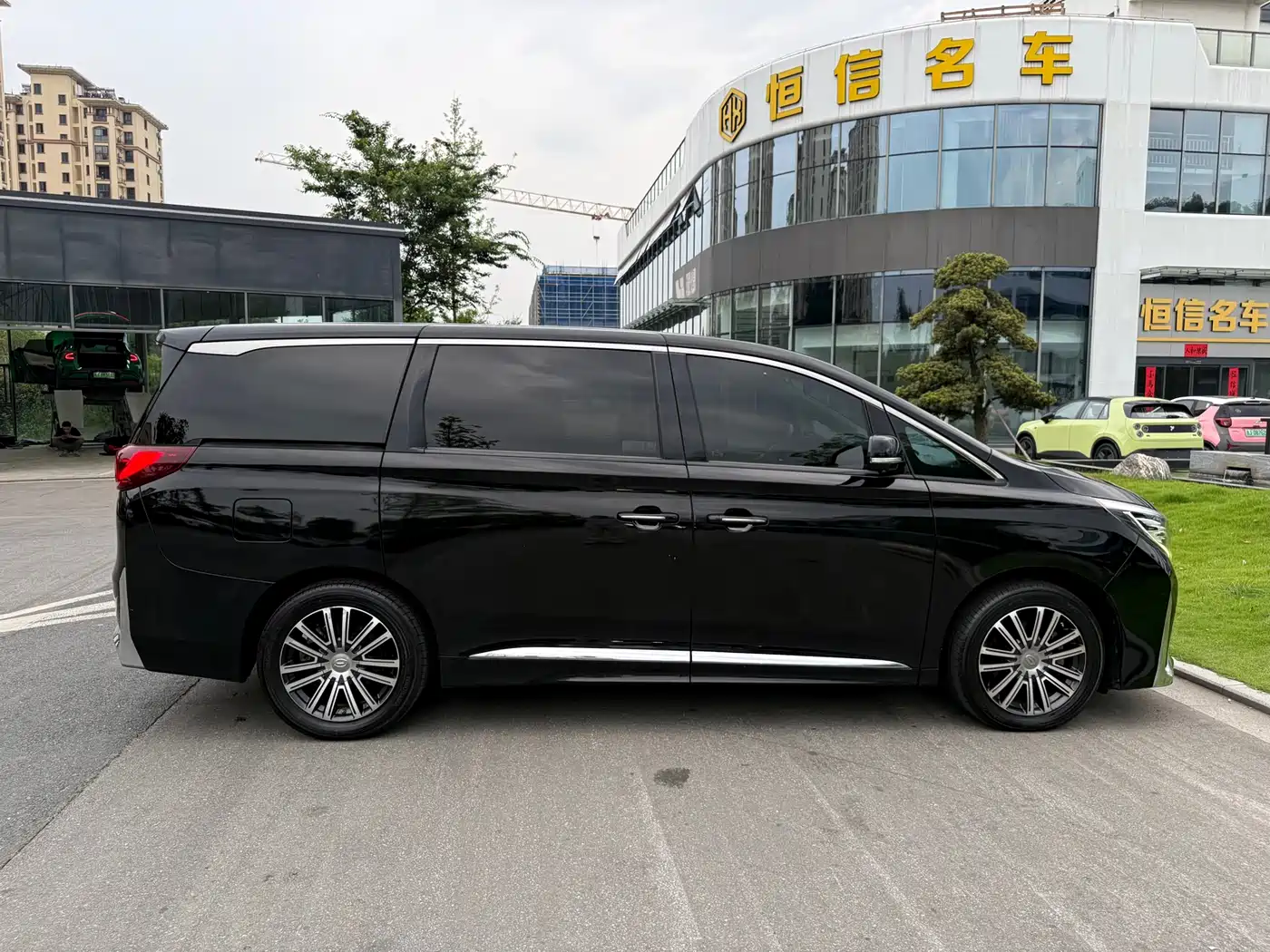 GAC Trumpchi Trumpchi M8 2021 Leading Show Series 390T Prestige Edition фото 16