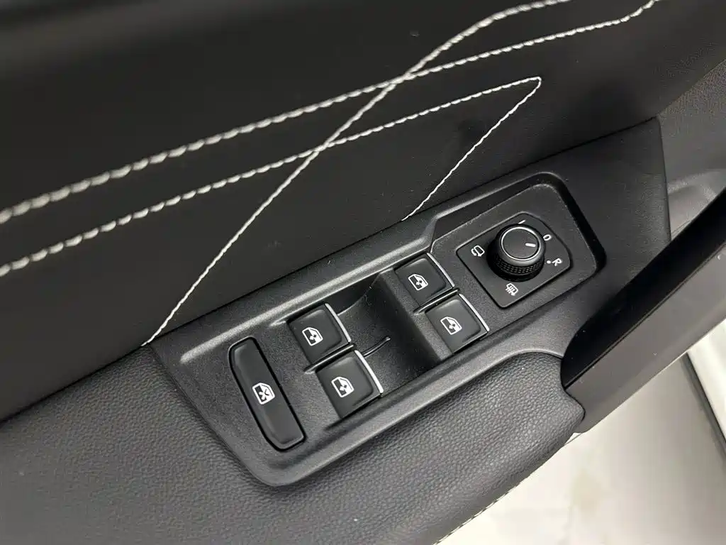 Volkswagen Tayron X 2020 380TSI 4WD Flagship Smart Edition фото 25