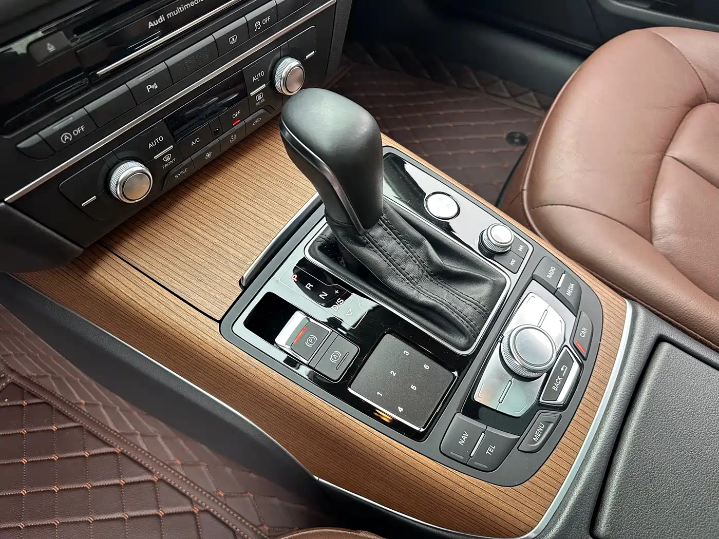 Audi A6L 2018 30th Anniversary 30 FSI Style фото 16