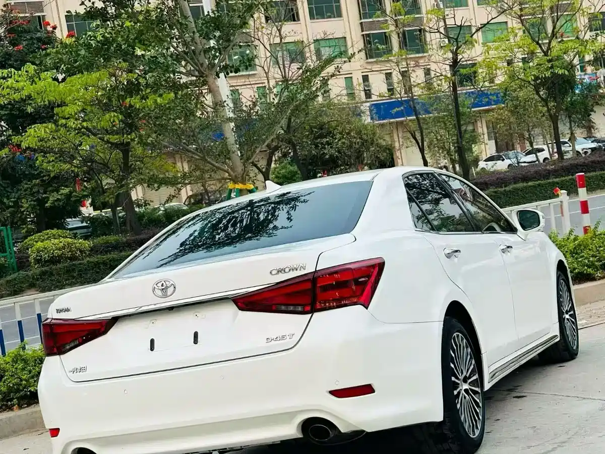 Toyota Crown 2018 2.0T Premium Edition фото 7