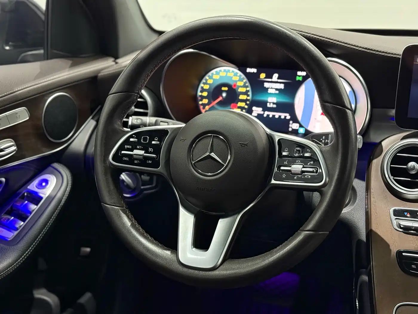 Mercedes-Benz GLC 2020 Facelift GLC 300 L 4MATIC Dynamic фото 12