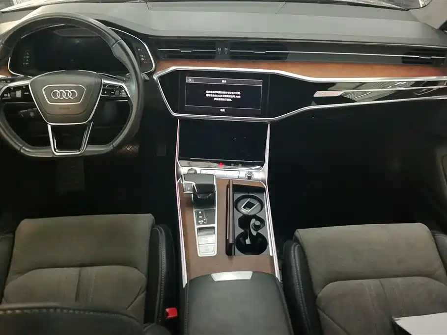 Audi A6L 2023 Facelift 45 TFSI quattro Exclusive Dynamic фото 12