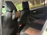 Фото 5 - Toyota Corolla