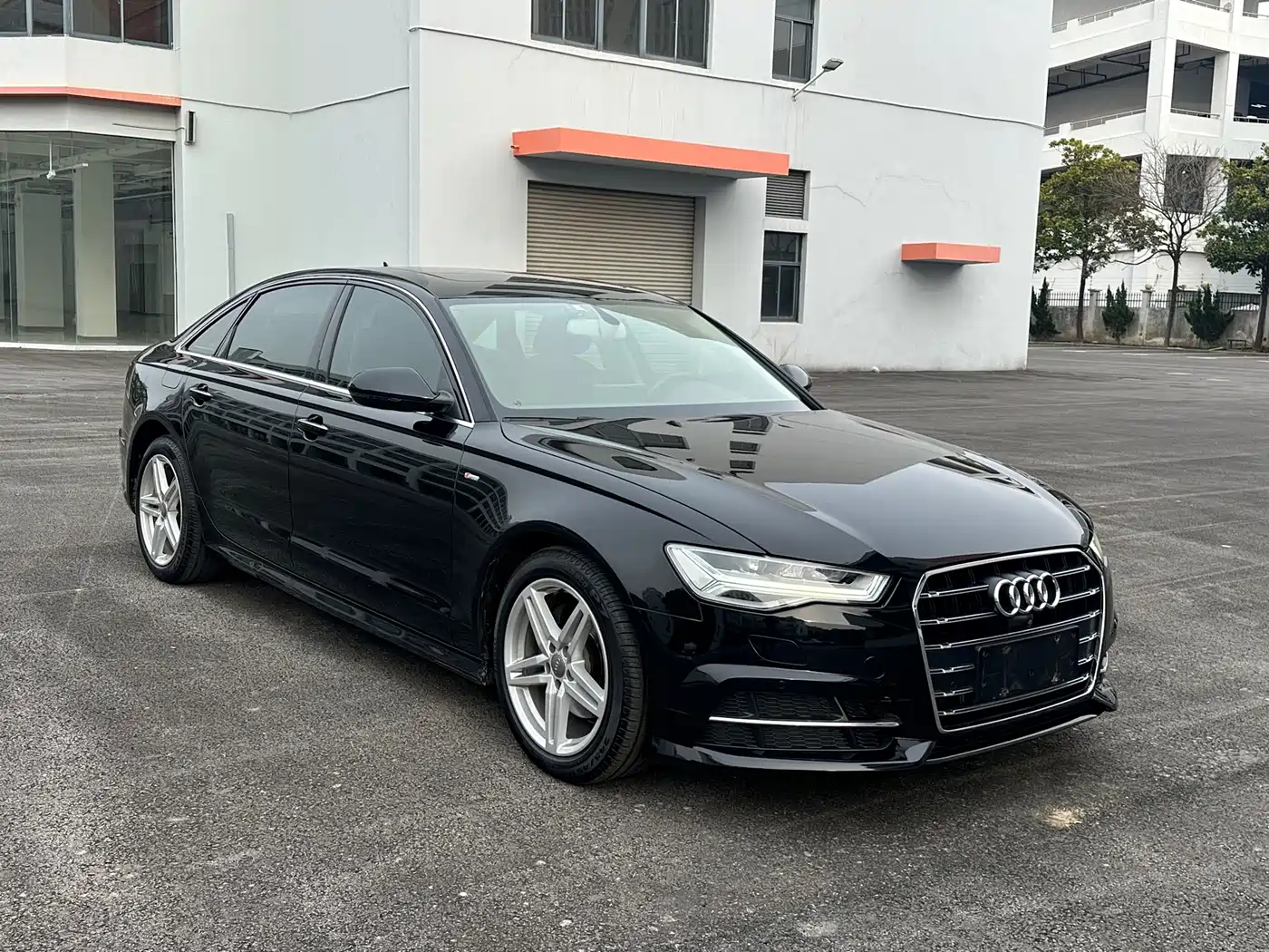 Audi A6L 2018 30th Anniversary 30 FSI Style фото 3