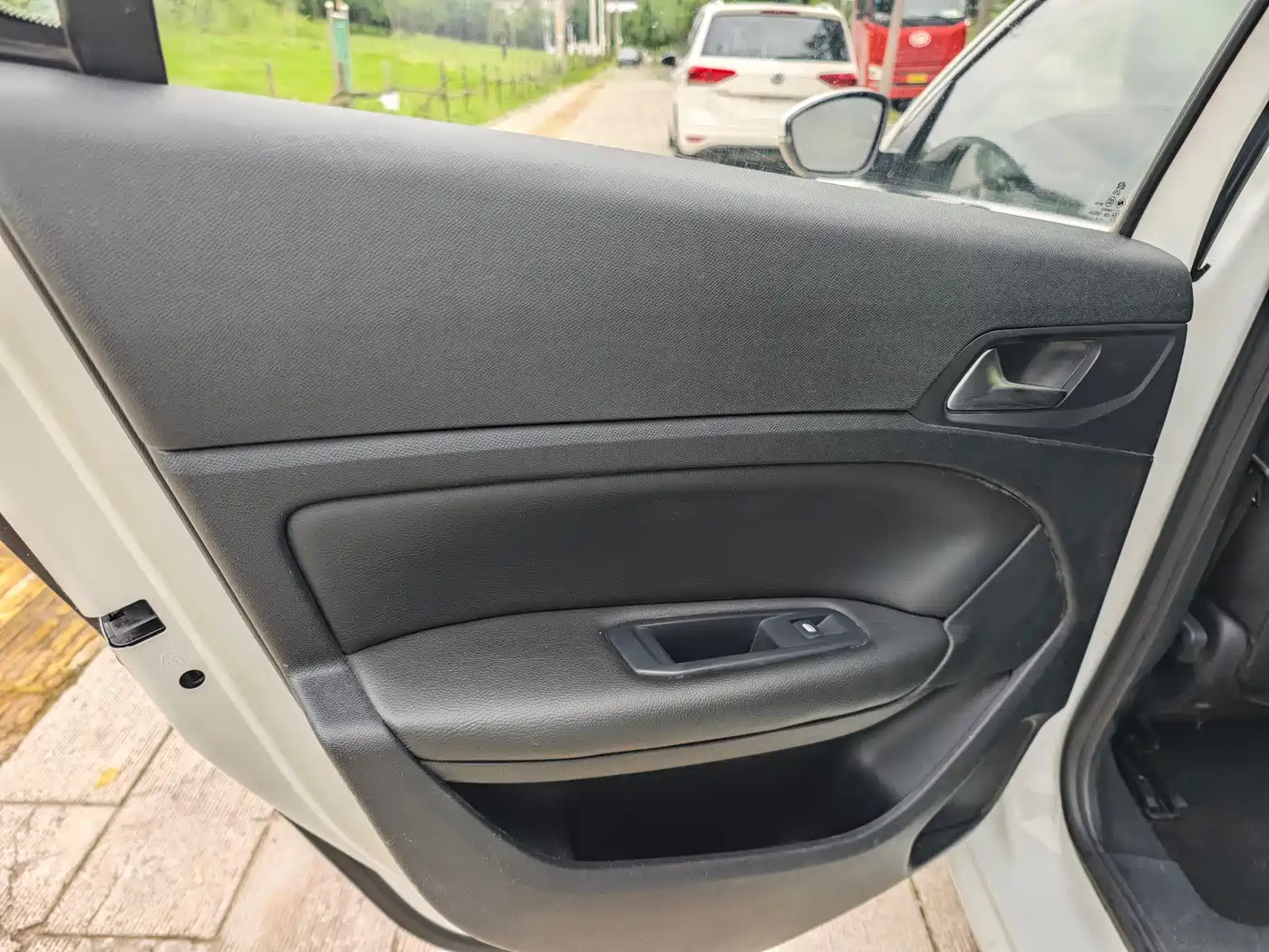 Peugeot 308S 2015 1.2T Auto Dynamic Edition фото 10