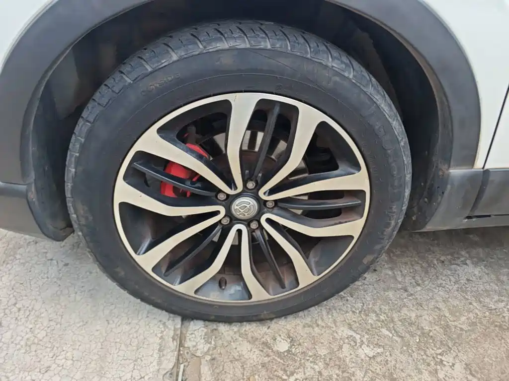 Zhonghua V3 2016 2016 1.5T Automatic Flagship