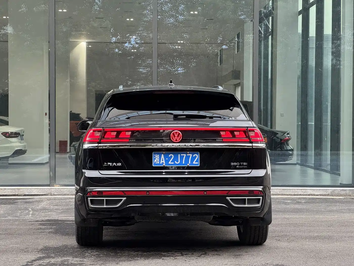 Volkswagen Teramont 2025 Teramont X 380TSI 4WD Outstanding Edition фото 3