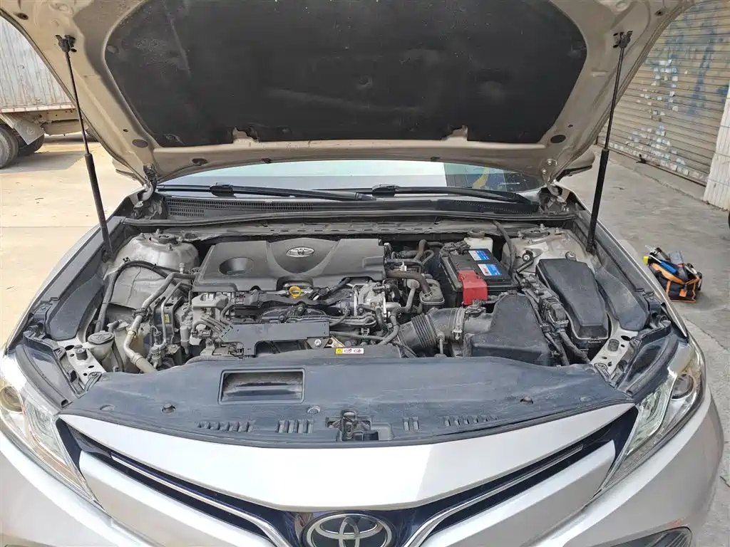 Toyota Camry 2018 2.5G Luxury Edition фото 20