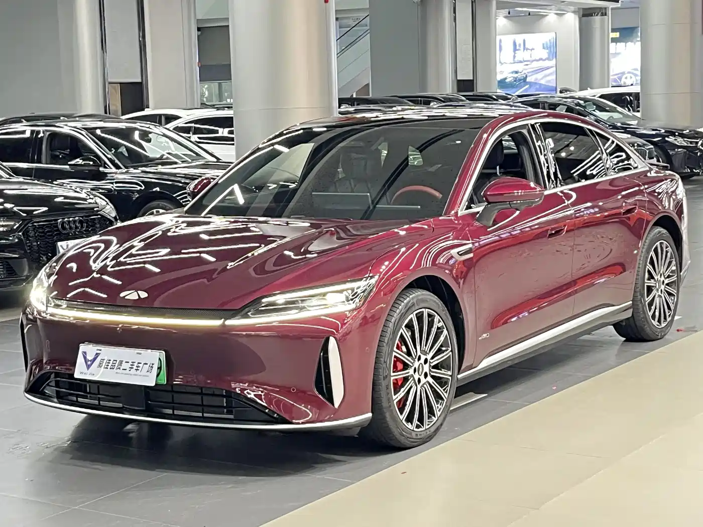 Chery Fengyun A9L 2025 Model 4WD High-performance Summit Edition
