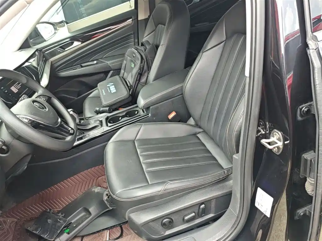 Volkswagen Passat 2021 Model 280TSI Business Edition фото 15