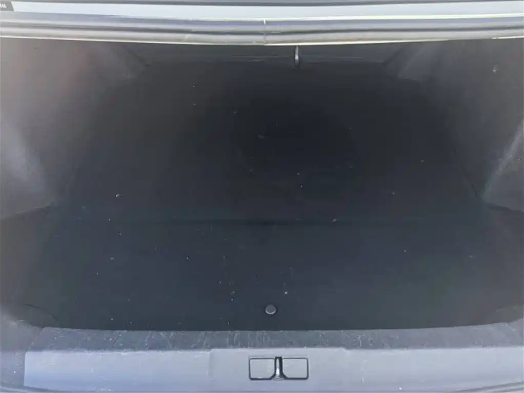 Peugeot 408 2016 1.6T Automatic Luxury Edition фото 4