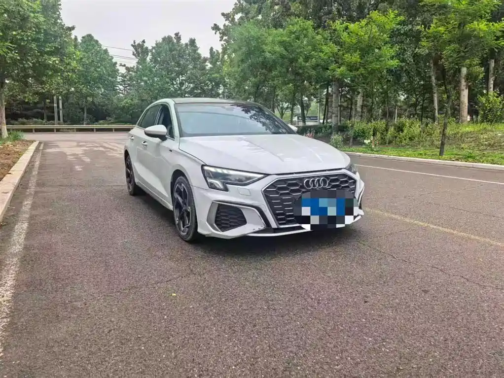 Audi A3 2023 Sportback 35 TFSI Luxury Sport фото 11