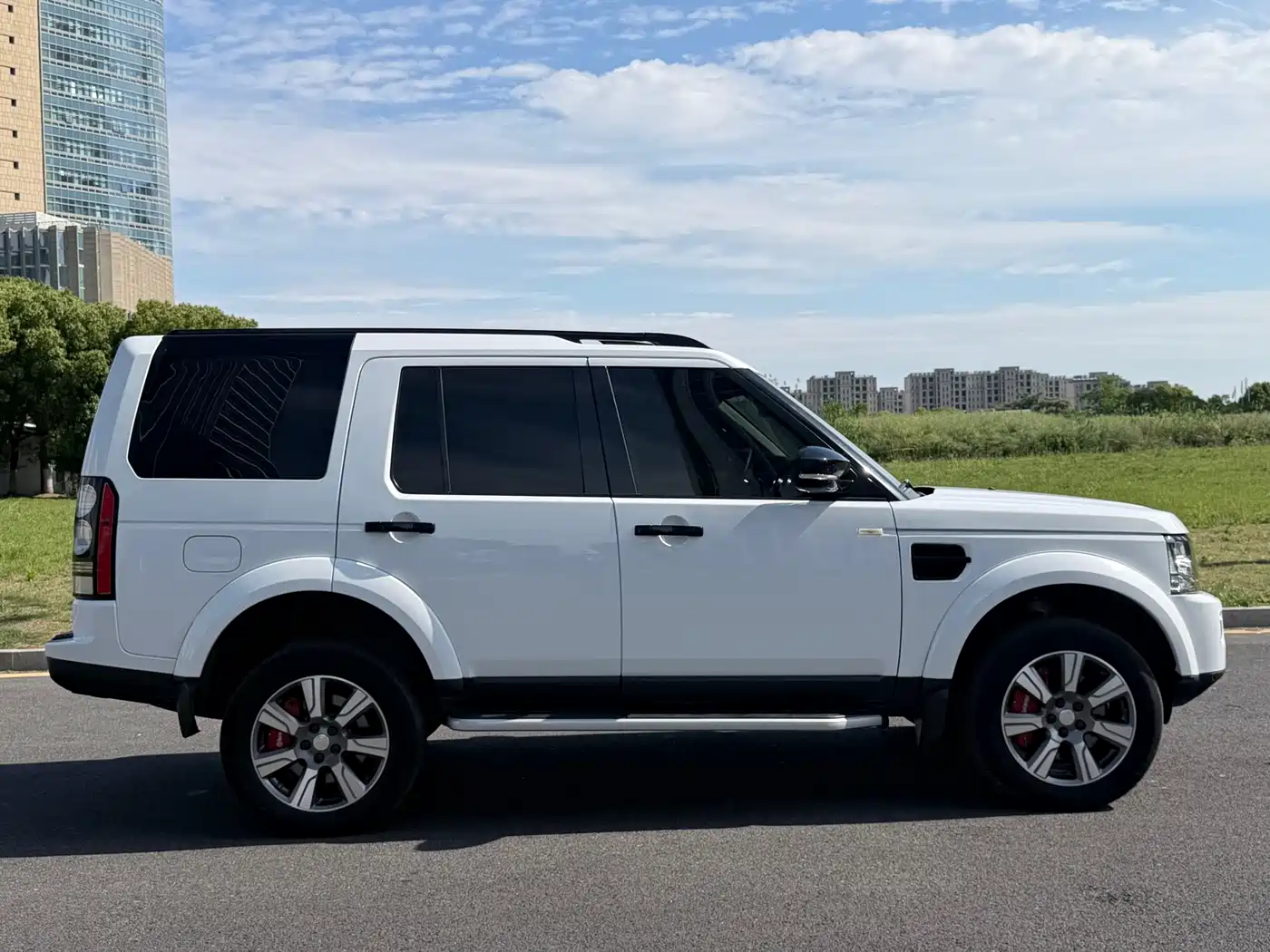 Land Rover Discovery 2013 3.0 SDV6 HSE Diesel фото 11
