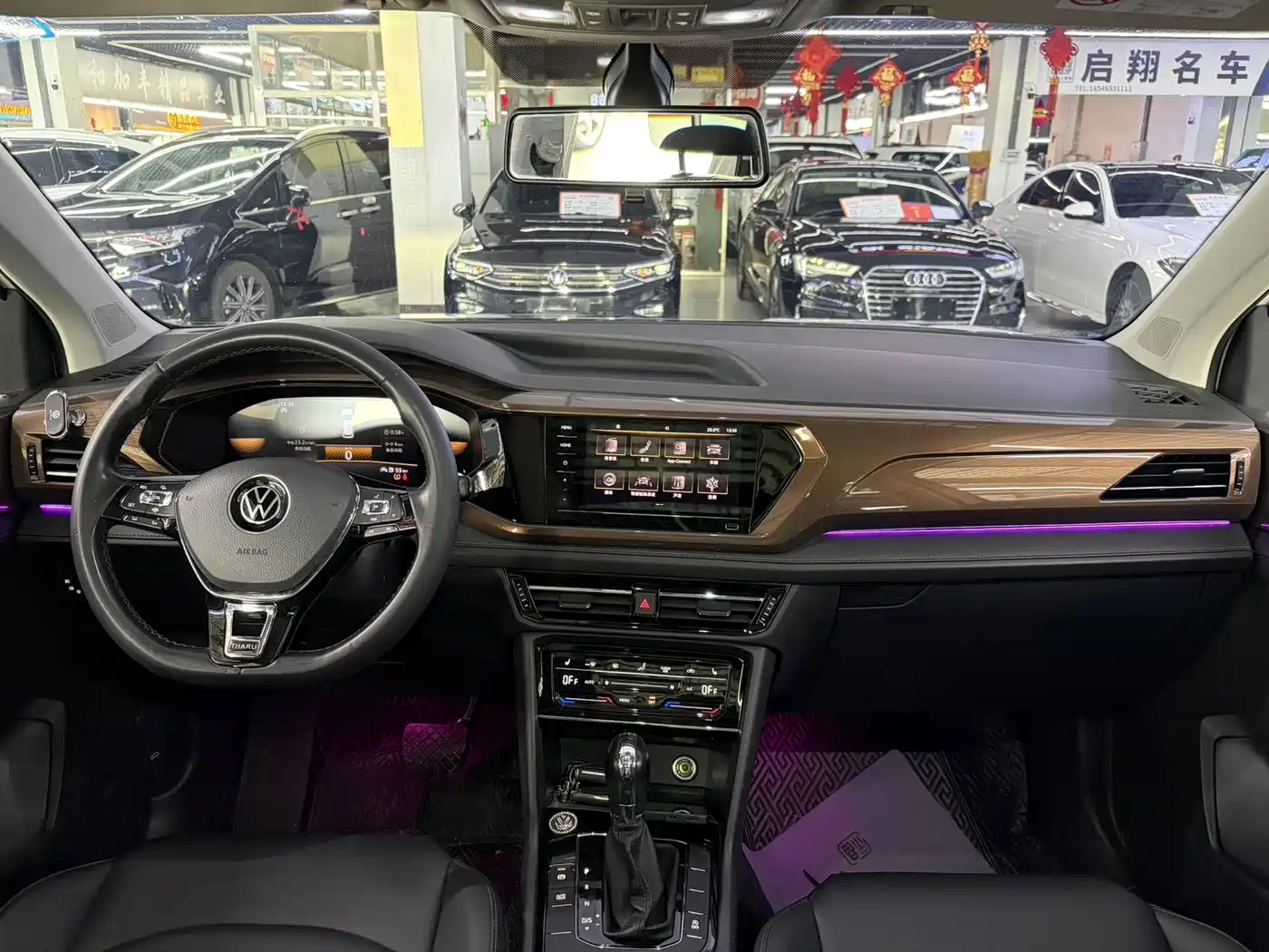 Volkswagen Tharu 2022 280TSI FWD Luxury Edition фото 19