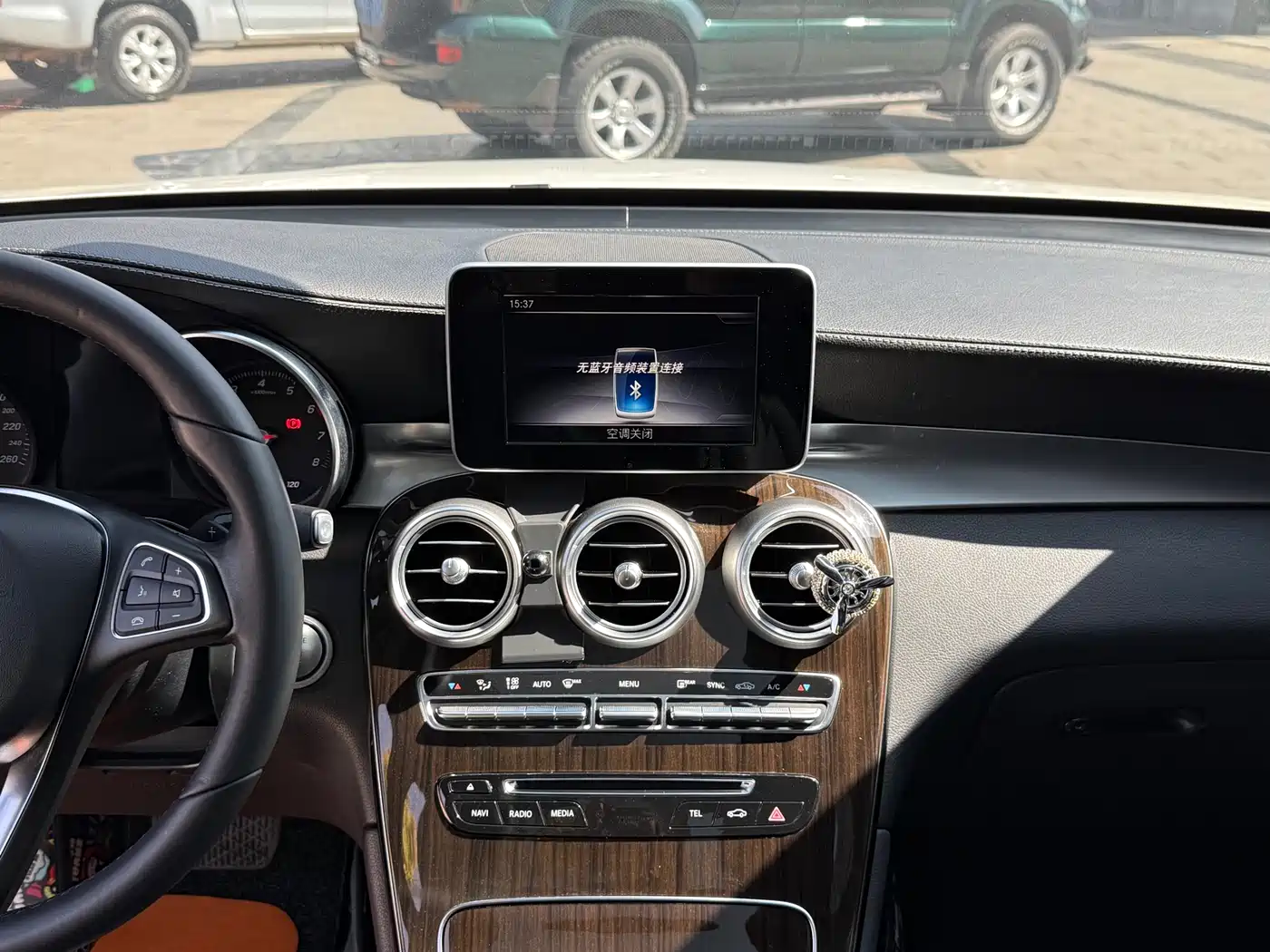 Mercedes-Benz GLC 2019 GLC 260 L 4MATIC Luxury фото 17