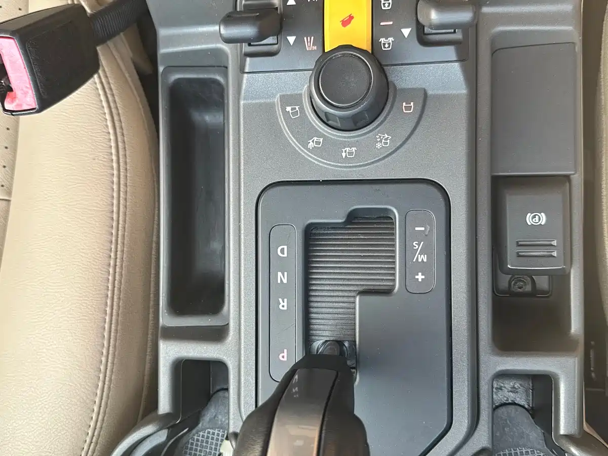 Land Rover Discovery 2005 Model 4.0 SC V6 HSE фото 21